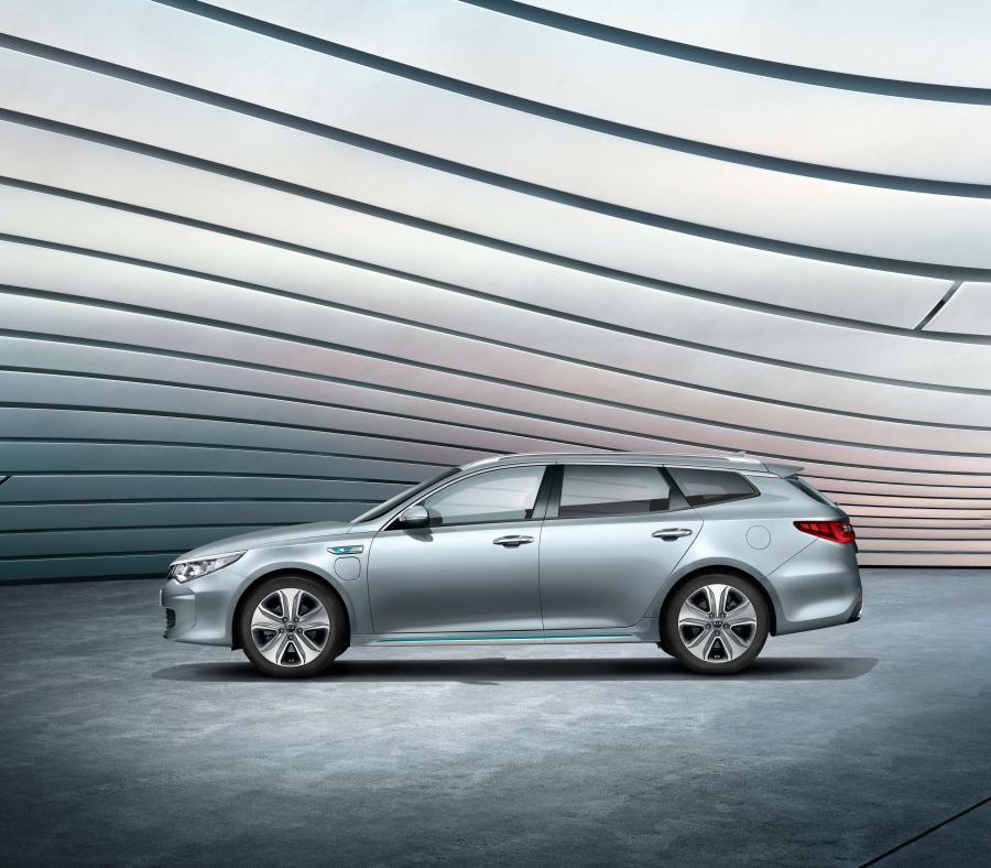  Kia Optima Sportswagon Plug-In Hybrid (JF) 2017 года  (WW) (фото 3 из 40)